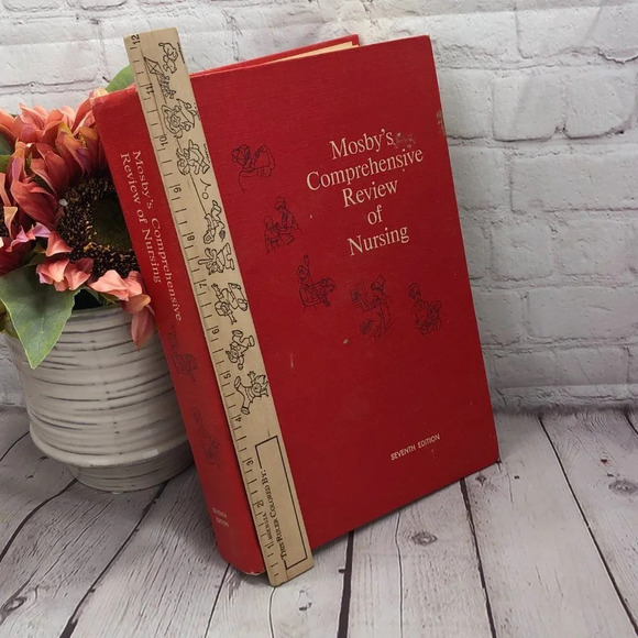 VINTAGE 1969 Mosby's comprehensive review of nursing textbook - Picture 2 of 8